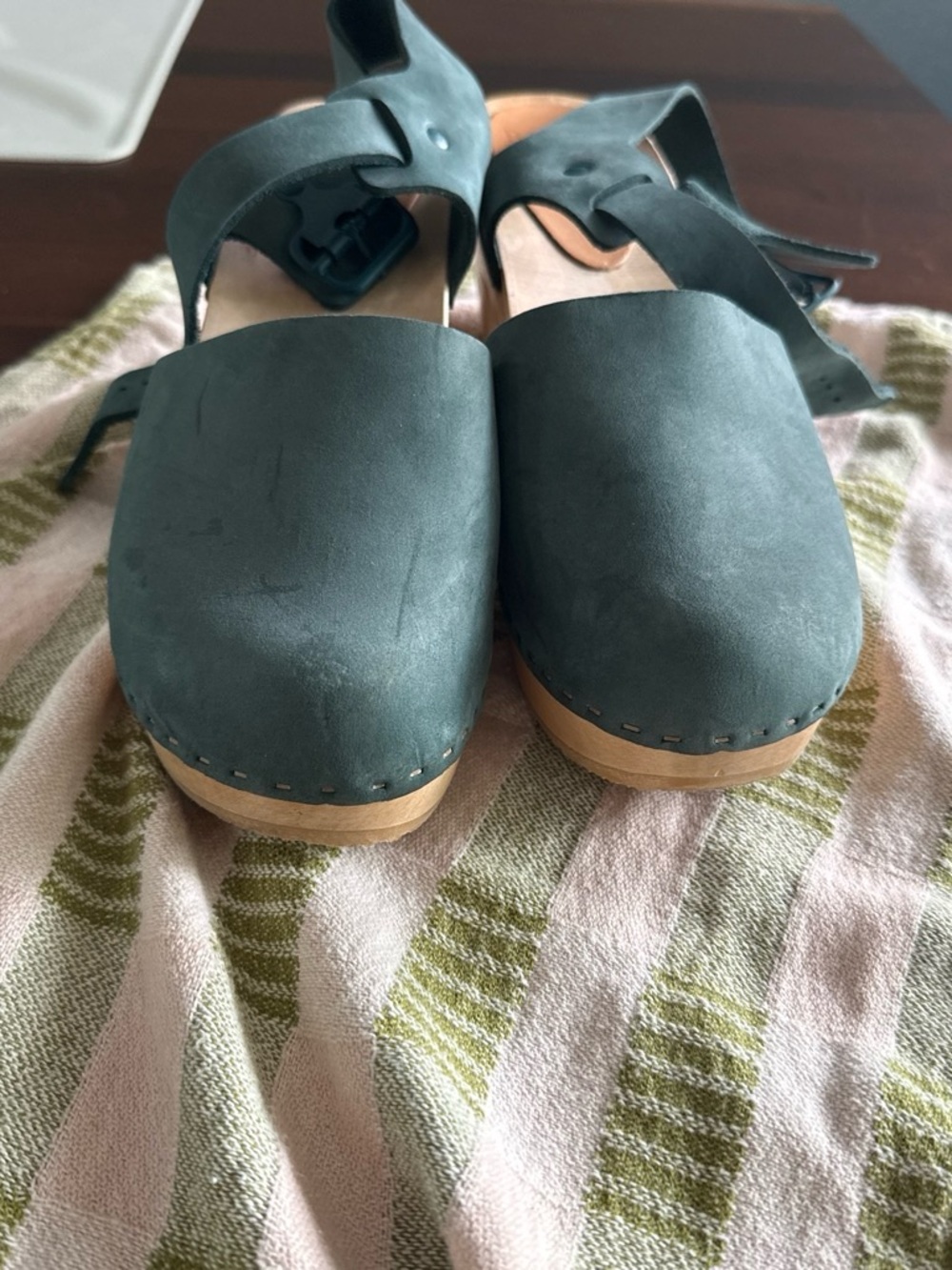 BRYR Emma Closed Toe High Heel in Spruce, size 11 - Picture 5 of 5